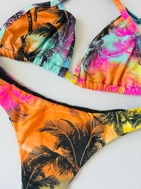 Conjunto Palmeras Negras