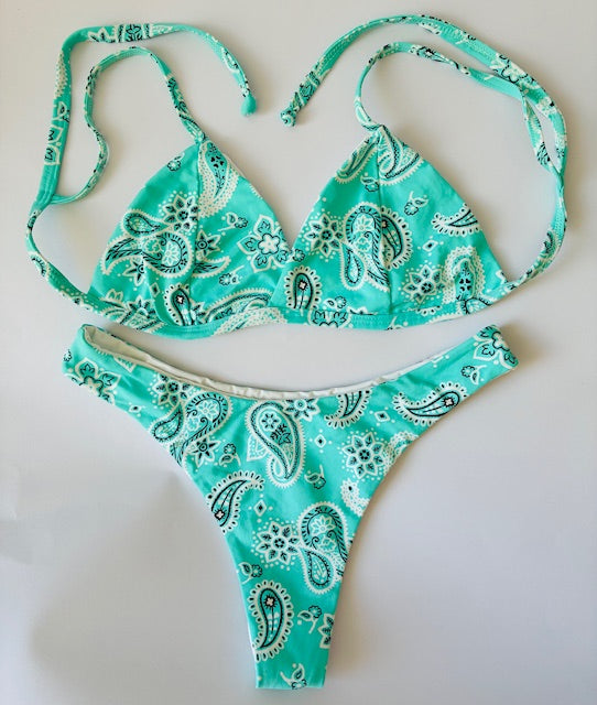 CONJUNTO VERDE TURQUESA TALLA M