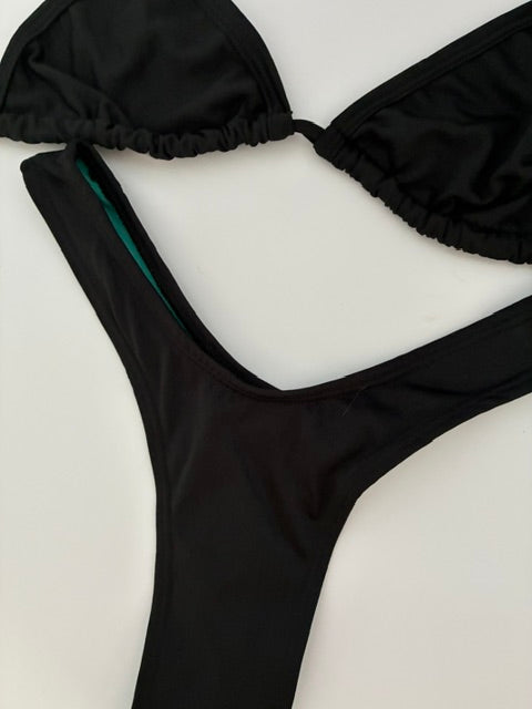 Conjunto Negro Básico