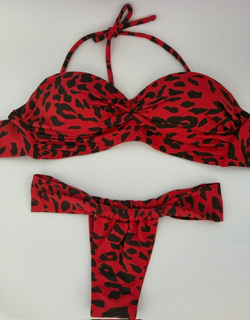 Conjunto Leopardo Rojo