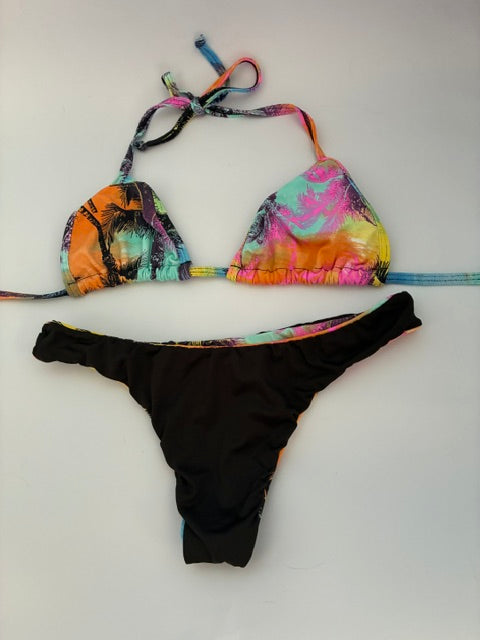 Conjunto Palmeras Negras